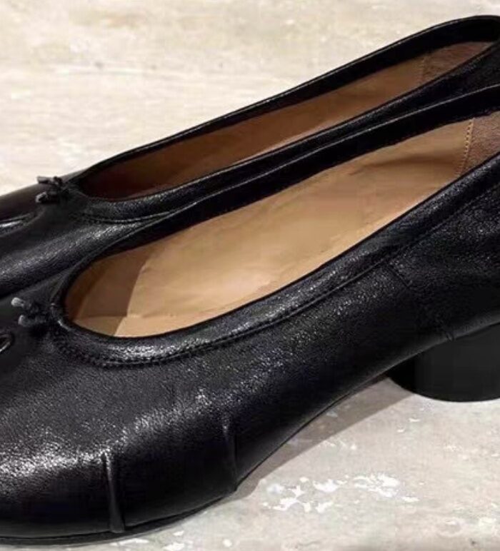 split-toe shoes